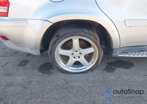 2009 Mercedes-Benz Gl 550 4Matic z USA, uszkodzony, nr VIN 4JGBF86E09A459752